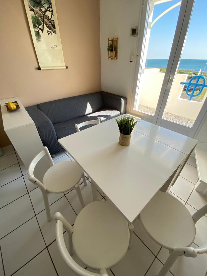 Appartement 4 Personnes Vue Sur Mer La Pironniere Exterior photo
